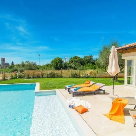 Nar Villa